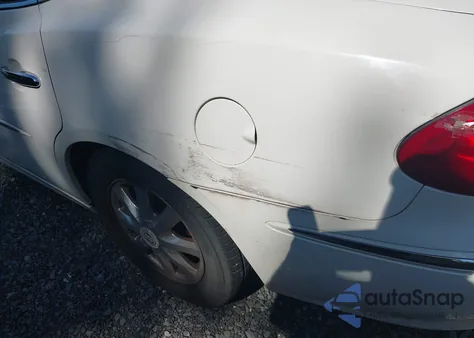 2005 Buick Lacrosse Cxl z USA, uszkodzony, nr VIN 2G4WD562251333344